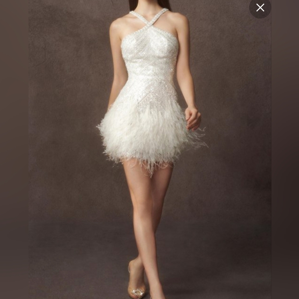 Sheath/Column Sleeveless Short/Mini Sequined Wedding Dresses